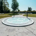 Hotell Domaine Des Thermes 4*