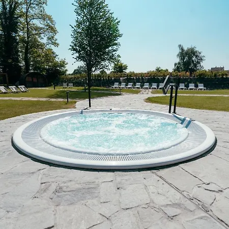 Hotel Domaine Des Thermes 4*